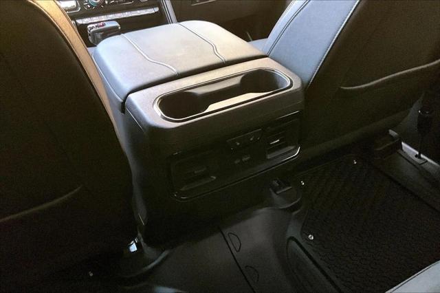 2025 GMC Sierra 1500 4WD Crew Cab Short Box AT4