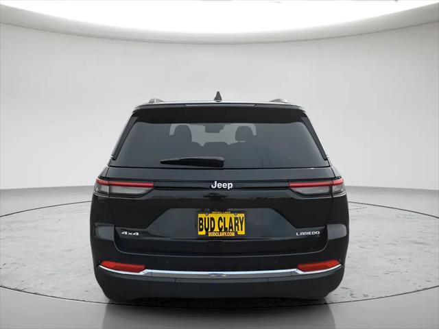 2026 Jeep Grand Cherokee Laredo 4x4