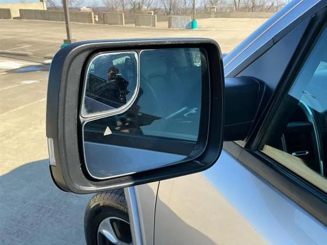 2019 Ram 1500 Laramie Crew Cab 4x4 5'7" Box