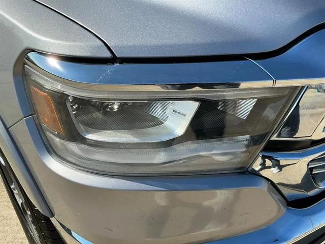2019 Ram 1500 Laramie Crew Cab 4x4 5'7" Box