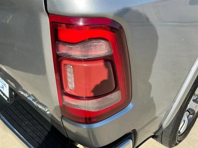2019 Ram 1500 Laramie Crew Cab 4x4 5'7" Box