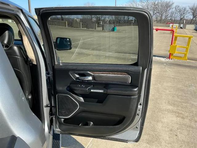 2019 Ram 1500 Laramie Crew Cab 4x4 5'7" Box