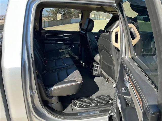 2019 Ram 1500 Laramie Crew Cab 4x4 5'7" Box