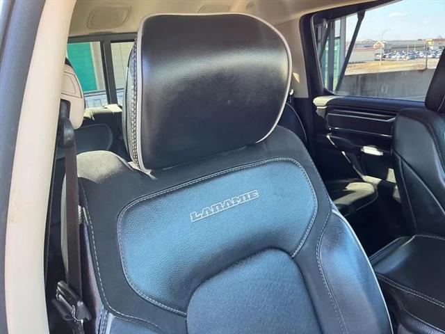 2019 Ram 1500 Laramie Crew Cab 4x4 5'7" Box