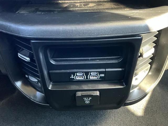 2019 Ram 1500 Laramie Crew Cab 4x4 5'7" Box