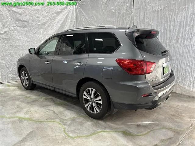 2019 Nissan Pathfinder S