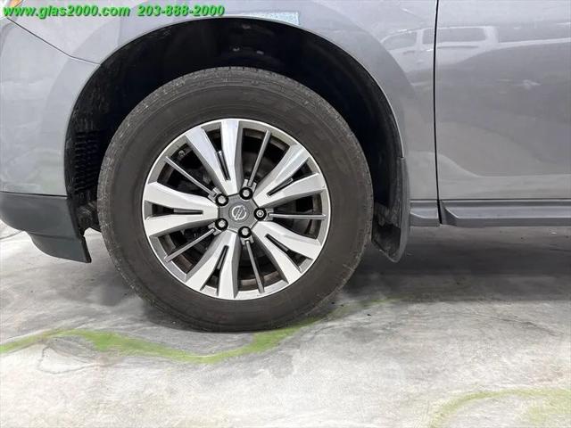2019 Nissan Pathfinder S