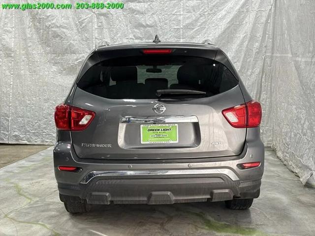 2019 Nissan Pathfinder S