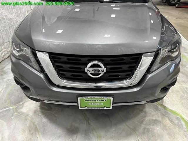 2019 Nissan Pathfinder S