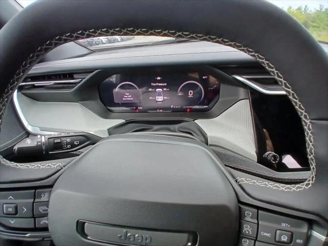 2026 Jeep Cherokee Laredo 4x4