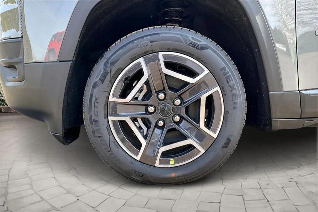 2026 Jeep Cherokee Laredo 4x4
