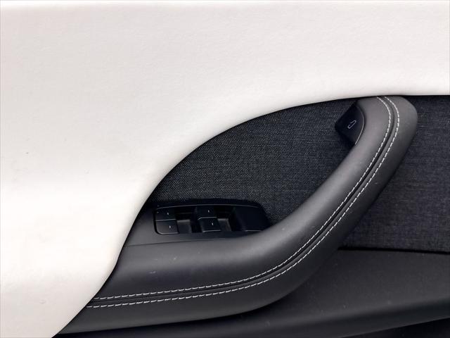 2022 Tesla Model X Dual Motor All-Wheel Drive
