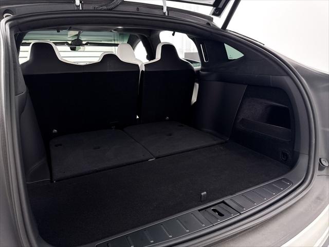 2022 Tesla Model X Dual Motor All-Wheel Drive