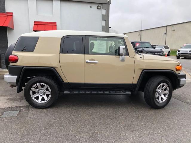 2014 Toyota FJ Cruiser Base