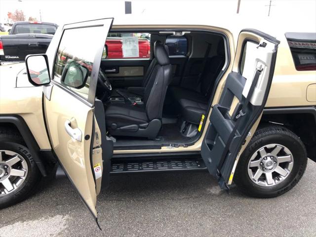 2014 Toyota FJ Cruiser Base
