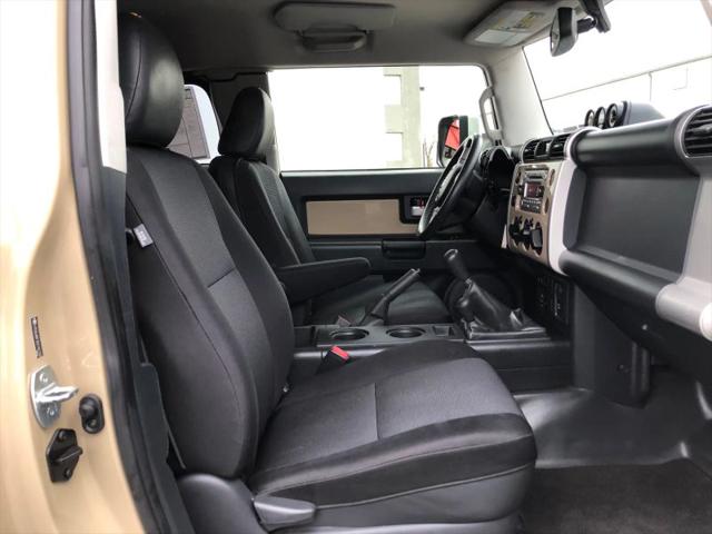 2014 Toyota FJ Cruiser Base