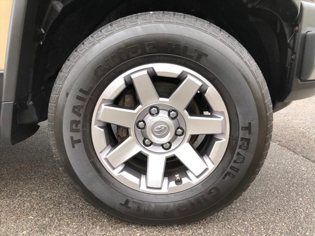 2014 Toyota FJ Cruiser Base