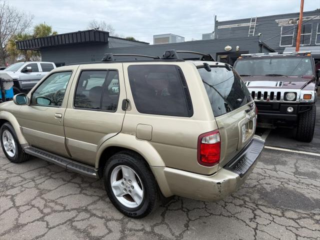 2003 INFINITI QX4 Luxury