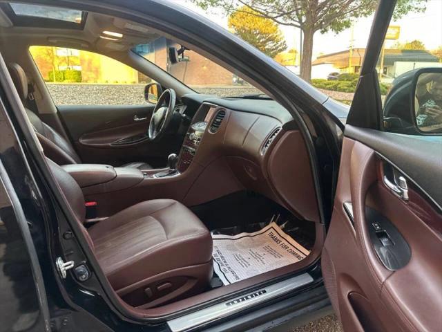 2016 INFINITI QX50 Base