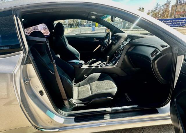 2015 Hyundai Genesis Coupe 3.8 Base