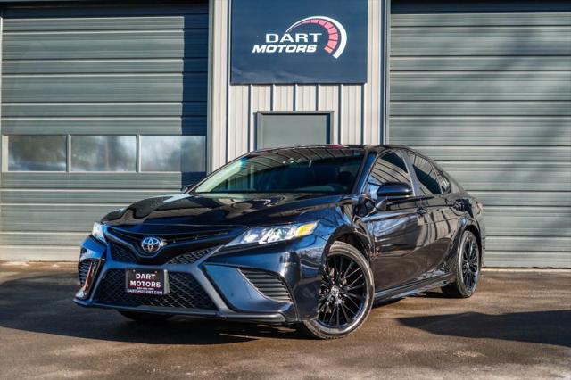 2020 Toyota Camry SE Nightshade Edition