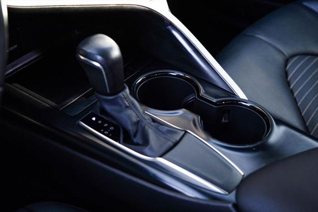2020 Toyota Camry SE Nightshade Edition