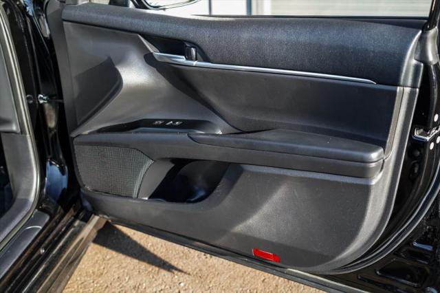 2020 Toyota Camry SE Nightshade Edition