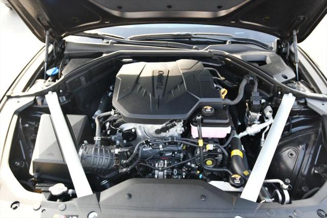 2025 Genesis G70 2.5T RWD