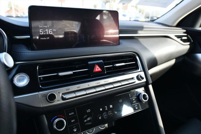 2025 Genesis G70 2.5T RWD
