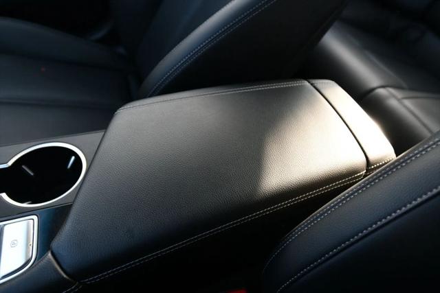 2025 Genesis G70 2.5T RWD