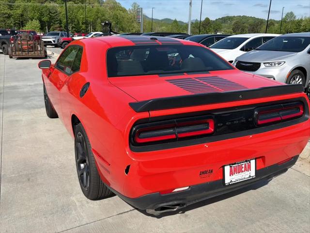 2022 Dodge Challenger SXT