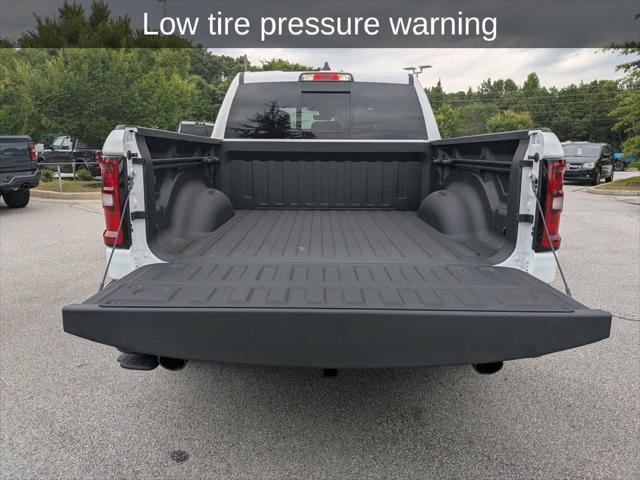2026 Ram 1500 Express Crew Cab 4x4 57 Box