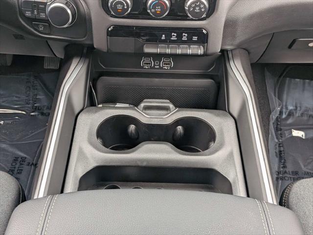 2026 Ram 1500 Express Crew Cab 4x4 57 Box