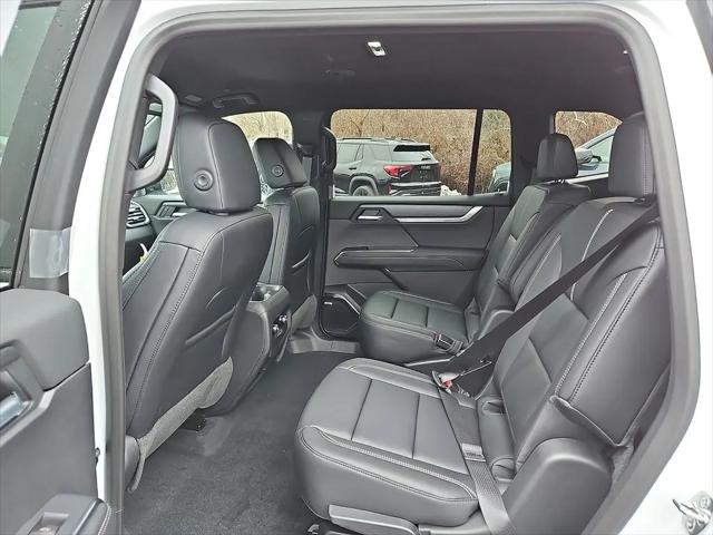 2026 GMC Acadia Elevation FWD