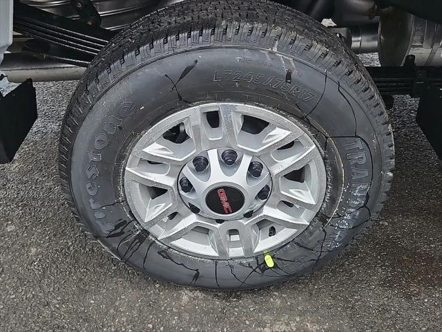 2026 GMC Sierra 2500HD Crew Cab, Standard Bed, Pro, 4WD