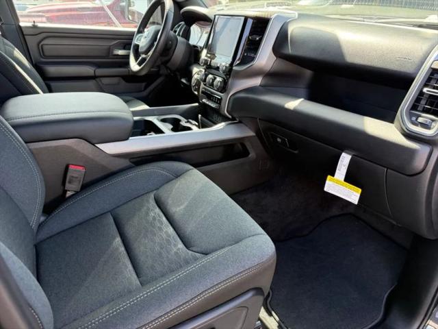 2026 Ram 1500 Express Crew Cab 4x4 5'7" Box