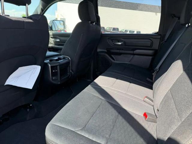 2026 Ram 1500 Express Crew Cab 4x4 5'7" Box