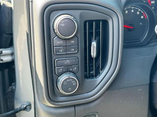 2024 Chevrolet Silverado 1500 4WD Crew Cab Short Bed Custom Trail Boss