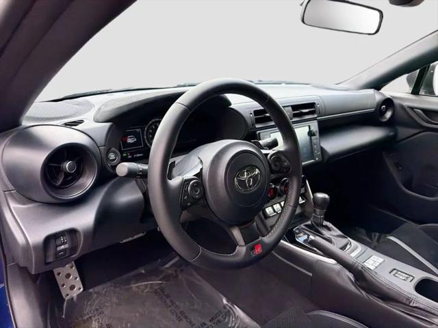 2025 Toyota GR86 Premium
