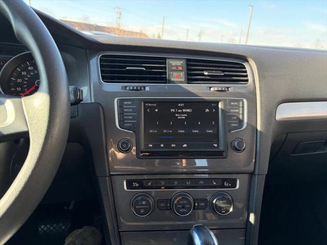2016 Volkswagen e-Golf SE