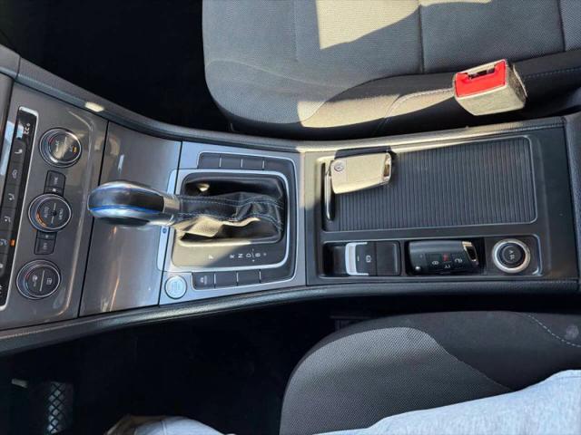 2016 Volkswagen e-Golf SE