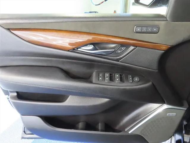 2020 Cadillac Escalade ESV 4WD Luxury