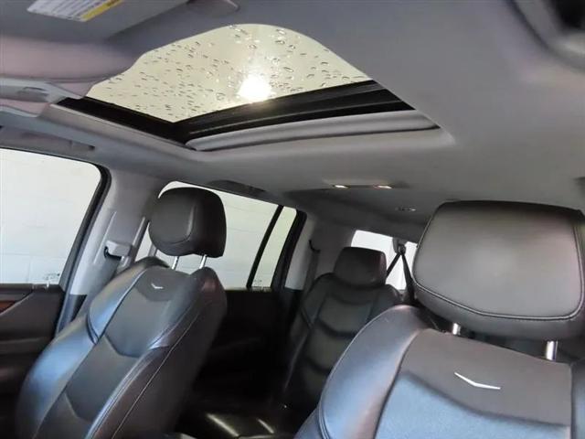 2020 Cadillac Escalade ESV 4WD Luxury