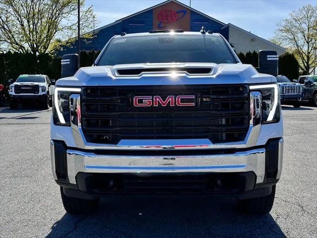 2026 GMC Sierra 3500HD Crew Cab, Long Bed, Pro Dual Rear Wheel, 4WD