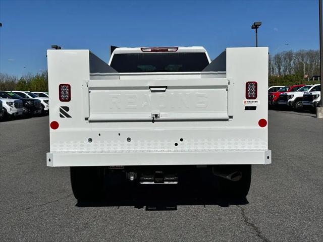 2026 GMC Sierra 3500HD Crew Cab, Long Bed, Pro Dual Rear Wheel, 4WD