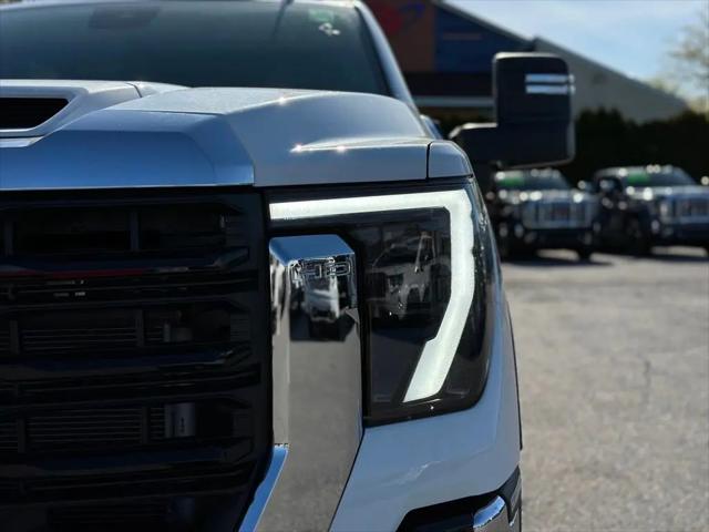 2026 GMC Sierra 3500HD Crew Cab, Long Bed, Pro Dual Rear Wheel, 4WD
