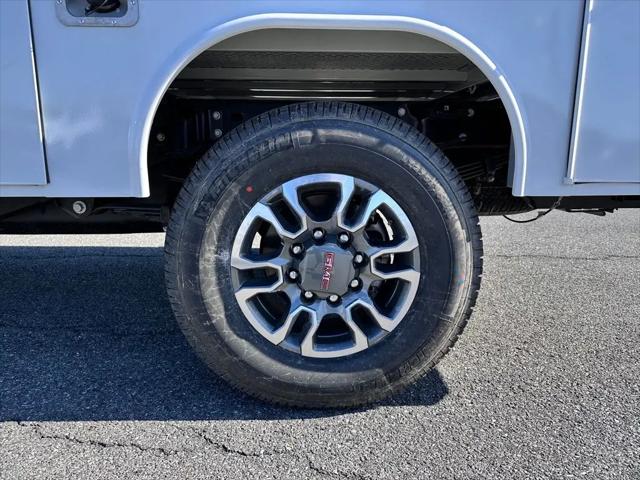2026 GMC Sierra 3500HD Crew Cab, Long Bed, Pro Dual Rear Wheel, 4WD
