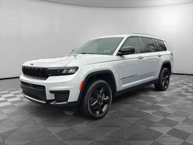 2023 Jeep Grand Cherokee L Altitude 4x4 2023 Jeep Grand Cherokee L Altitude 4x4
