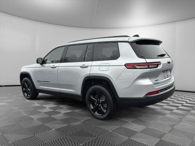 2023 Jeep Grand Cherokee L Altitude 4x4 2023 Jeep Grand Cherokee L Altitude 4x4