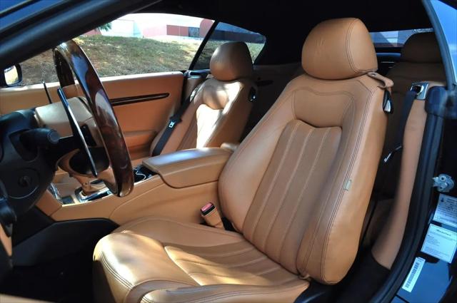 2011 Maserati GranTurismo Standard